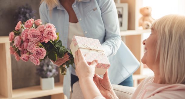Quelle belle idée cadeau de fête des grands-mères offrir à votre mamie cette année?