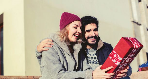 Pour un couple d’amis, pour un mariage… Des idées cadeaux pour tous les amoureux !