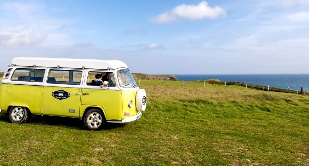 Découvrez la vidéo du séjour insolite des Globe Blogueurs en van à Belle-Ile